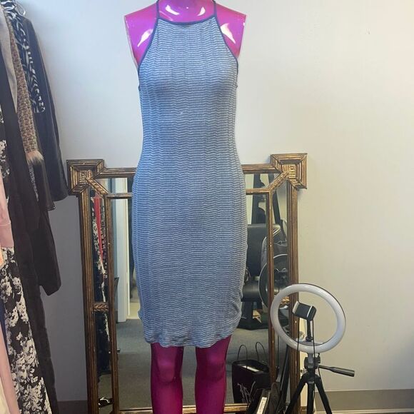 Silence + Noise low back dress - Picture 1 of 8